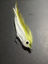 Load image into Gallery viewer, Weedless Thin Minnow Pike Bass Walleye Glow Flies